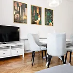 Househost Zacisze 16 شقة