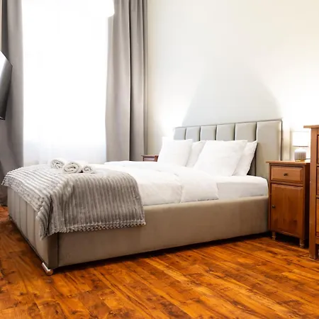 Househost Zacisze 16 * Cracovia